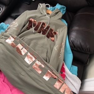 Green & Rose Gold VS PINK Sweatsuit Size Large